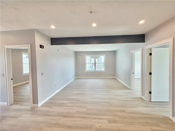 $2,700 | 1965 Smith Street, Unit 2R, North Providence, RI 02911