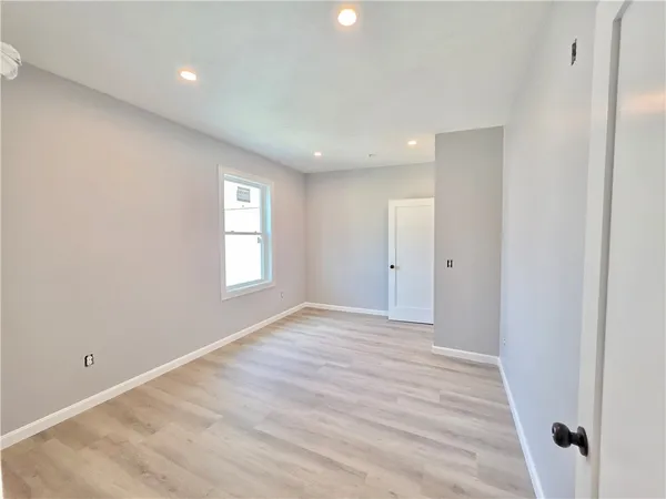 $2,700 | 1965 Smith Street, Unit 2R, North Providence, RI 02911