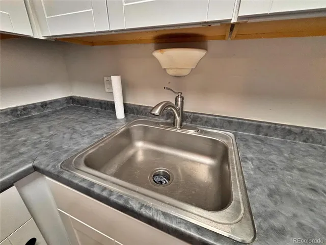 a close view of sink