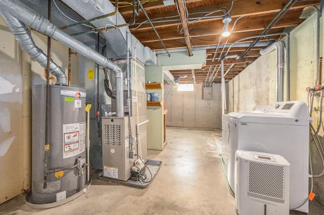 $2,400 | 1760 Woodlawn Avenue Southeast, Grand Rapids, MI 49506