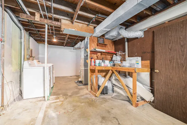 $2,400 | 1760 Woodlawn Avenue Southeast, Grand Rapids, MI 49506