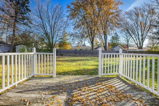 $2,400 | 1760 Woodlawn Avenue Southeast, Grand Rapids, MI 49506