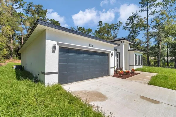 $1,900 | 9311 North Sherman Drive, Citrus Springs, FL 34434