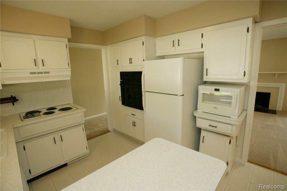 32441 West 13 Mile Road Farmington, MI 48334 - Photo 9 of 34 2A5T0016.JPG