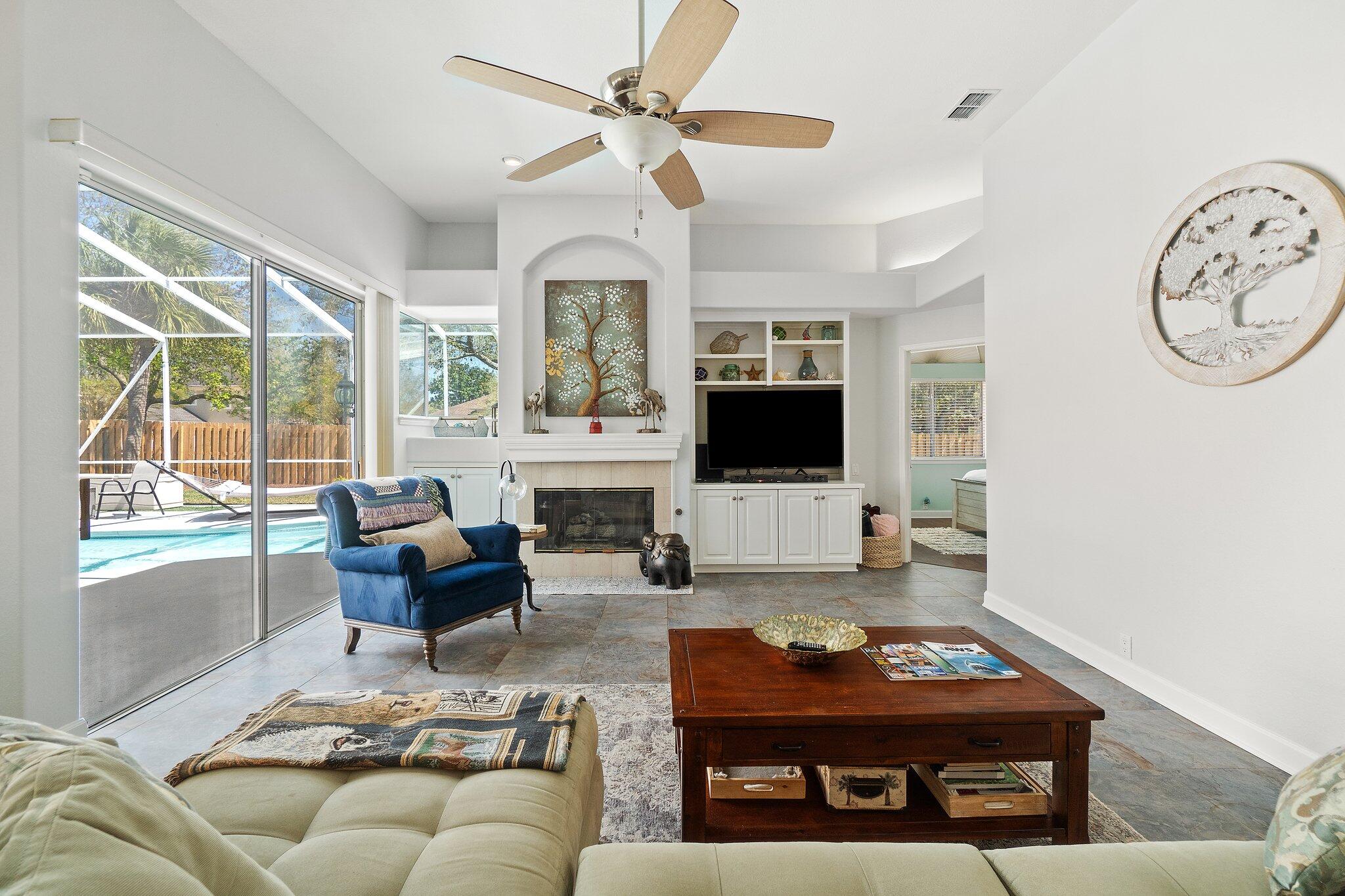 1938 Rue La Fontaine Navarre, FL 32566 - Photo 16 of 59