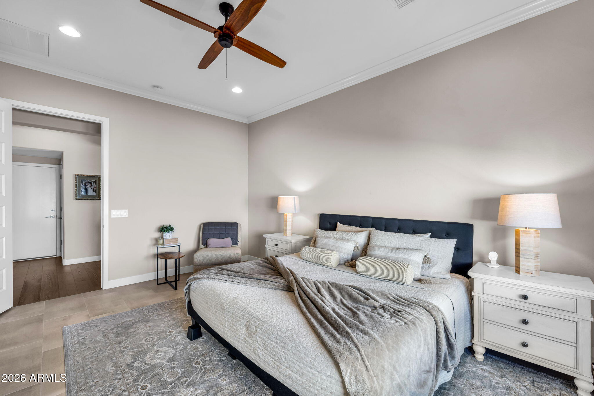 1555 East Ocotillo Road, Unit 21 Phoenix, AZ 85014 - Photo 14 of 39 Primary Bedroom