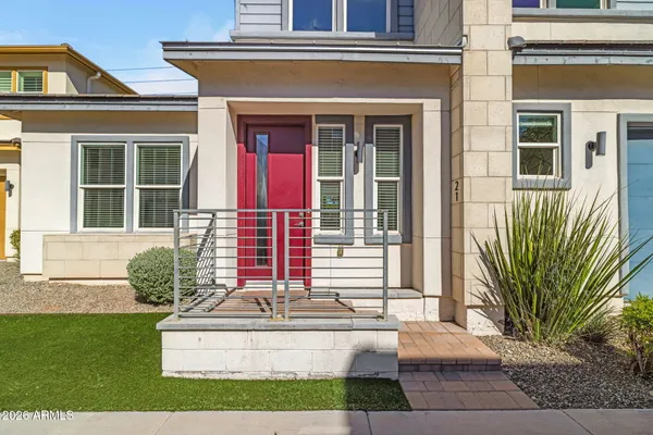 $770,000 | 1555 East Ocotillo Road, Unit 21, Phoenix, AZ 85014