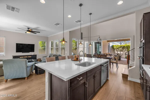 $770,000 | 1555 East Ocotillo Road, Unit 21, Phoenix, AZ 85014