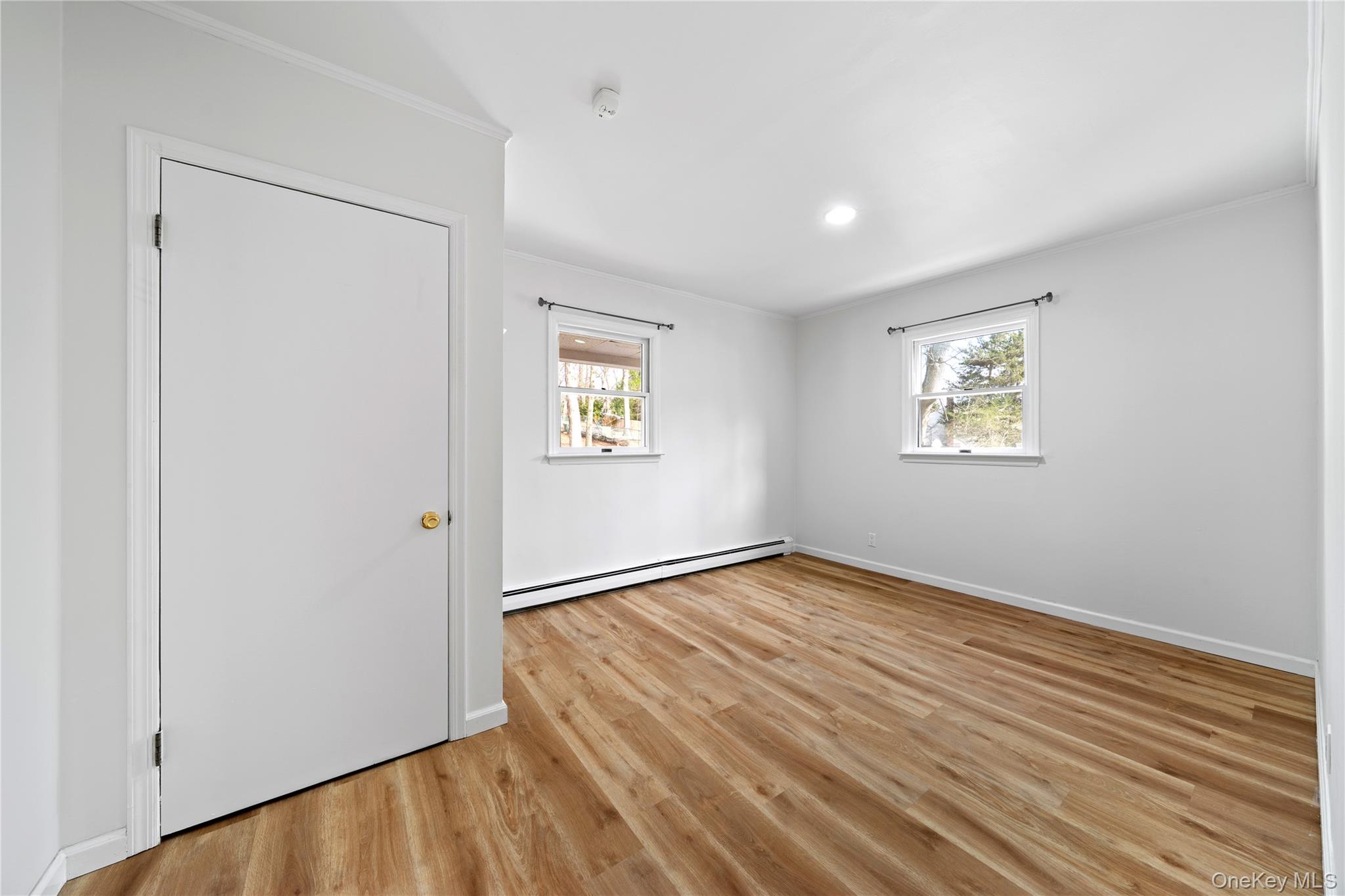 653 Meadow Road Smithtown, NY 11787 - Photo 16 of 38
