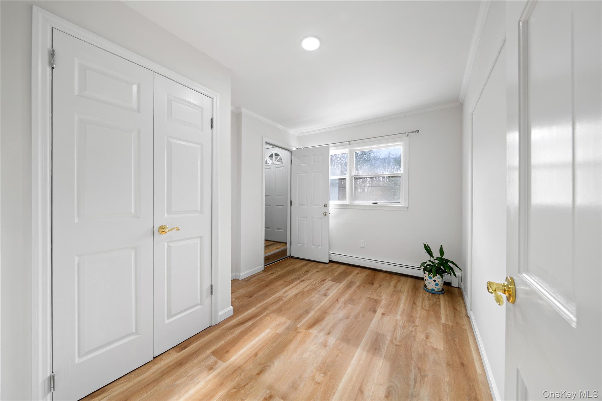 653 Meadow Road Smithtown, NY 11787 - Photo 21 of 38