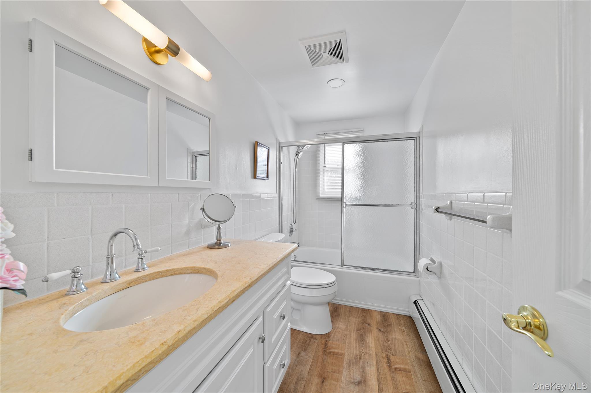 653 Meadow Road Smithtown, NY 11787 - Photo 23 of 38