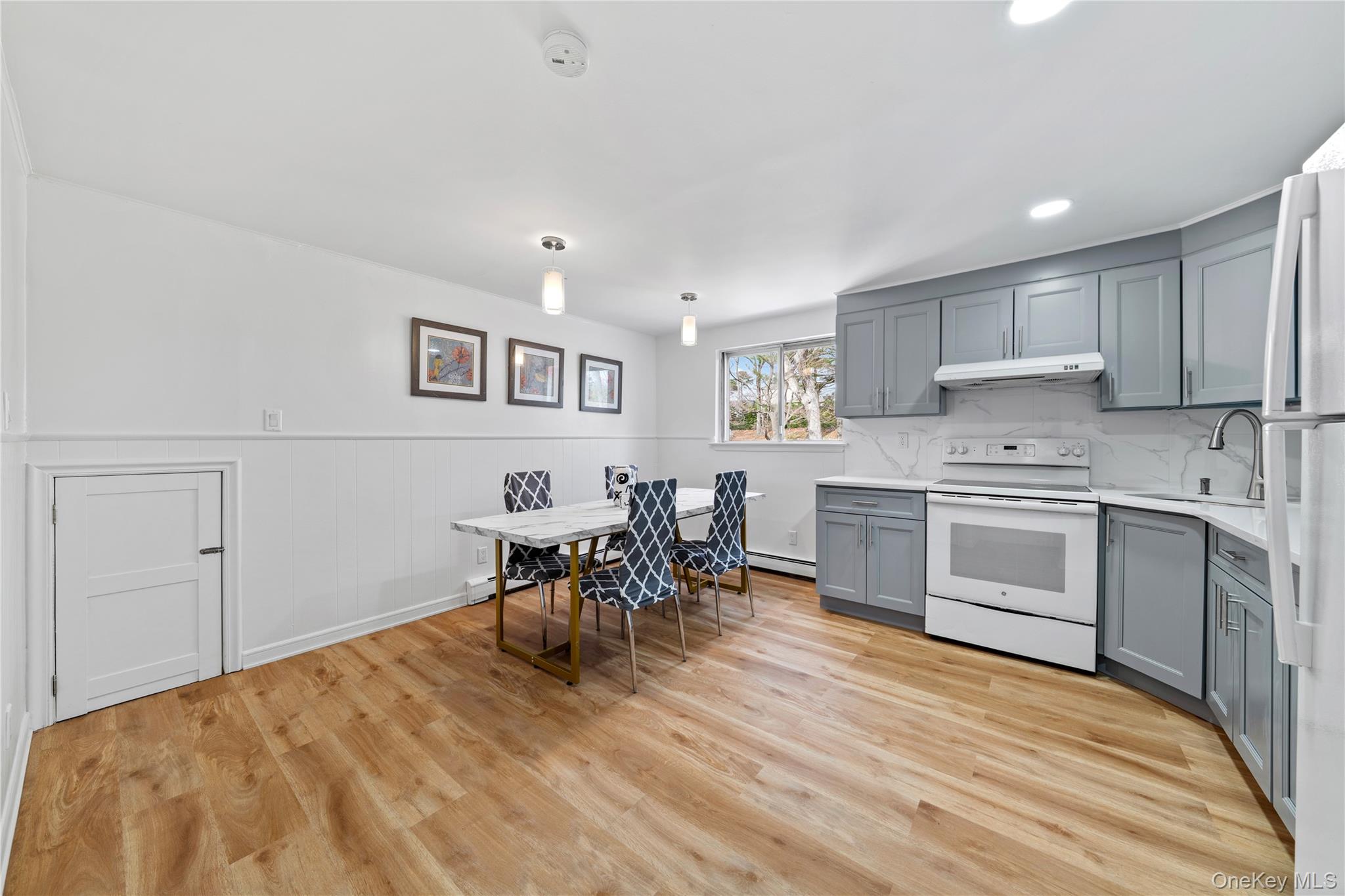 653 Meadow Road Smithtown, NY 11787 - Photo 25 of 38
