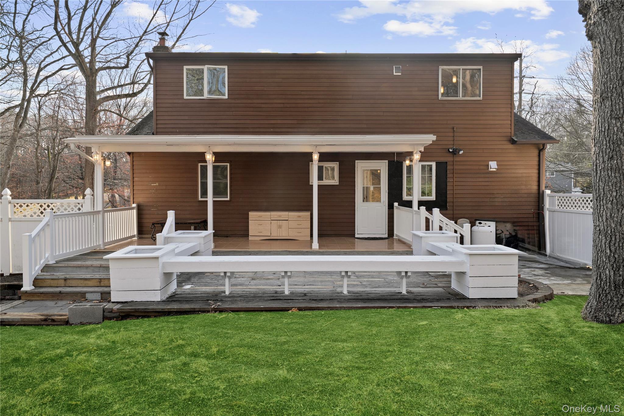 653 Meadow Road Smithtown, NY 11787 - Photo 37 of 38