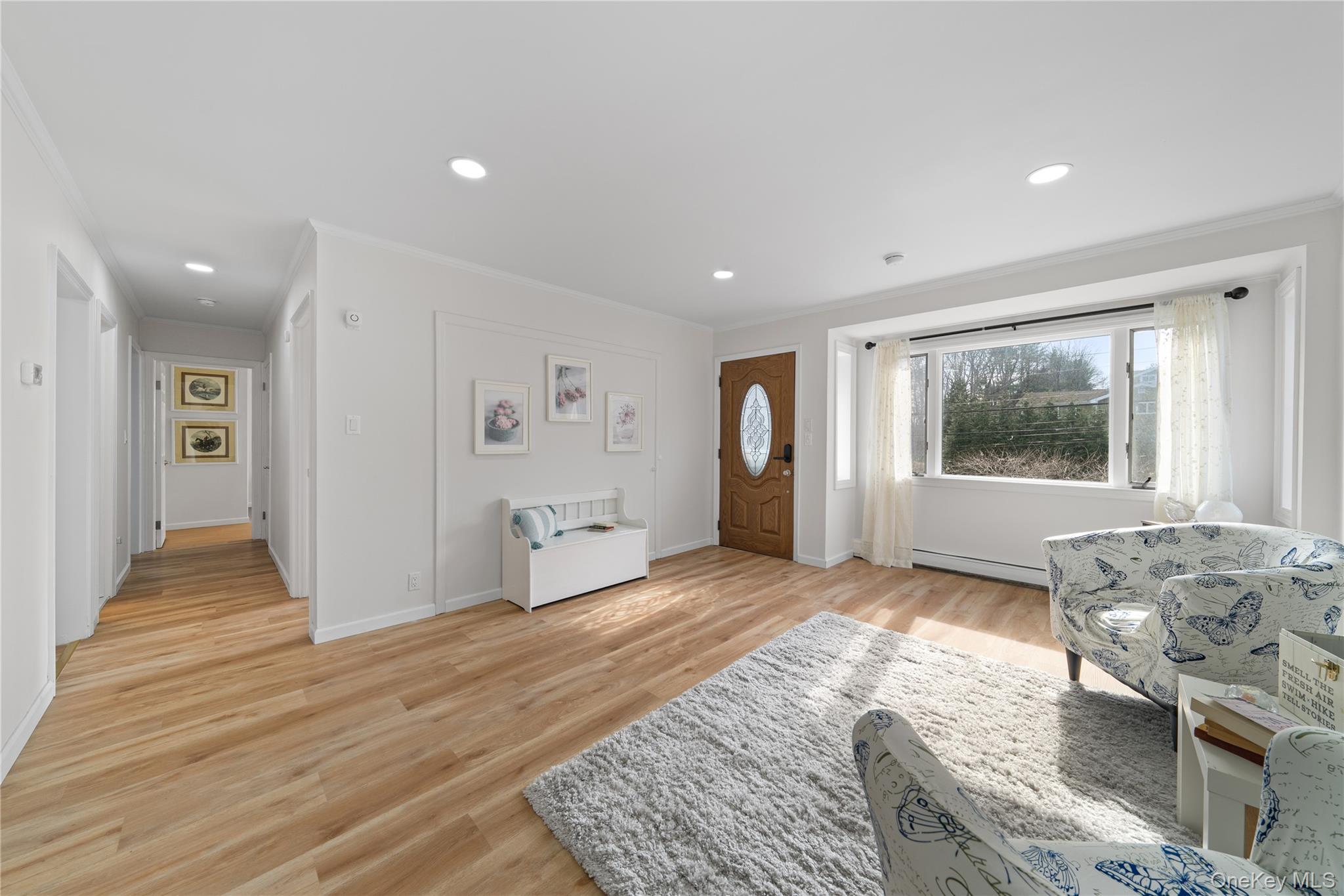 653 Meadow Road Smithtown, NY 11787 - Photo 9 of 38