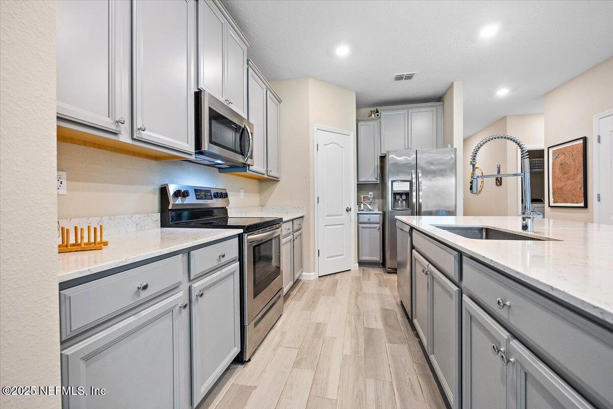 438 Stone Arbor Lane St. Augustine, FL 32086 - Photo 6 of 16 08-Kitchen