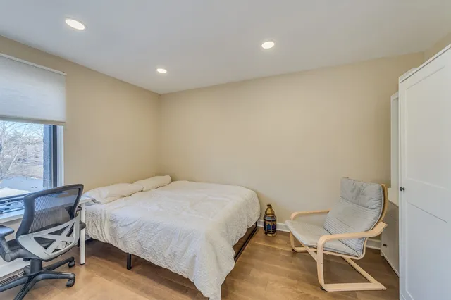 $257,000 | 421 Elm Street, Unit 6K, Deerfield, IL 60015