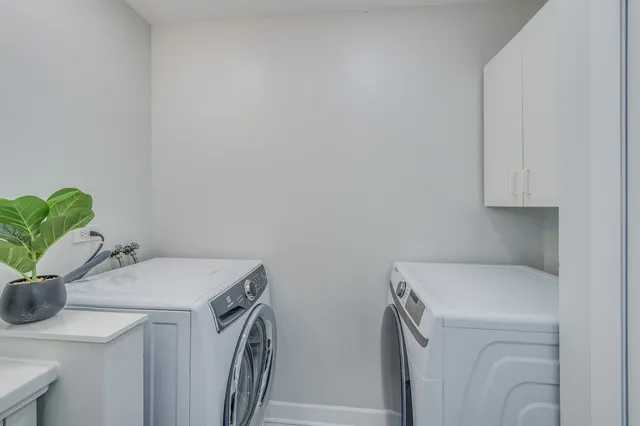 $257,000 | 421 Elm Street, Unit 6K, Deerfield, IL 60015