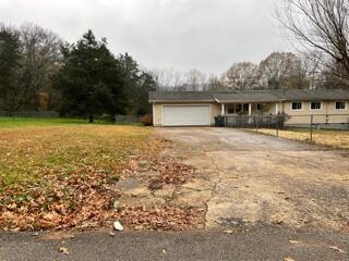 2618 Forest Road Chattanooga, TN 37406 - Photo 29 of 30 side yard