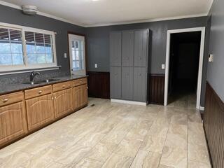 2618 Forest Road Chattanooga, TN 37406 - Photo 10 of 30 kitchen showing back door