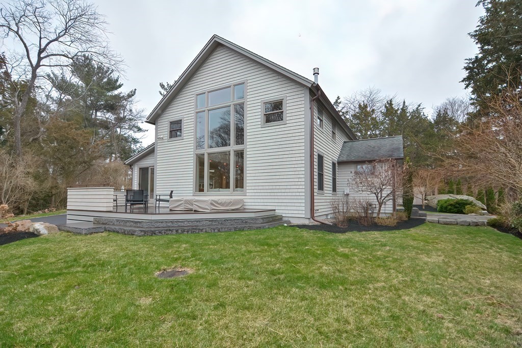 15 Norrock Road Gloucester, MA 01930 - Photo 5 of 35 Gallery Image 5