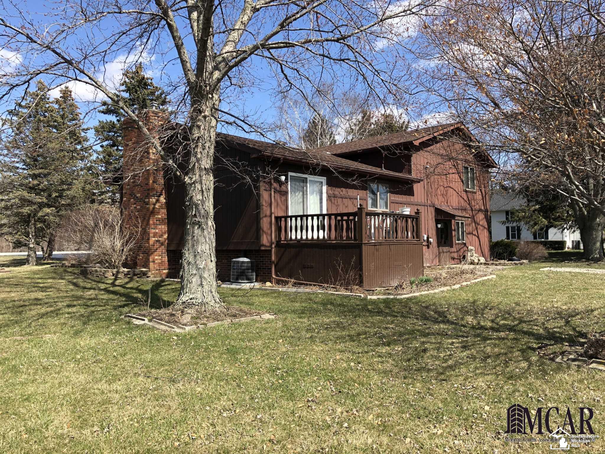 5313 South Custer Road Monroe, MI 48161 - Photo 14 of 43 21434228-13.JPG