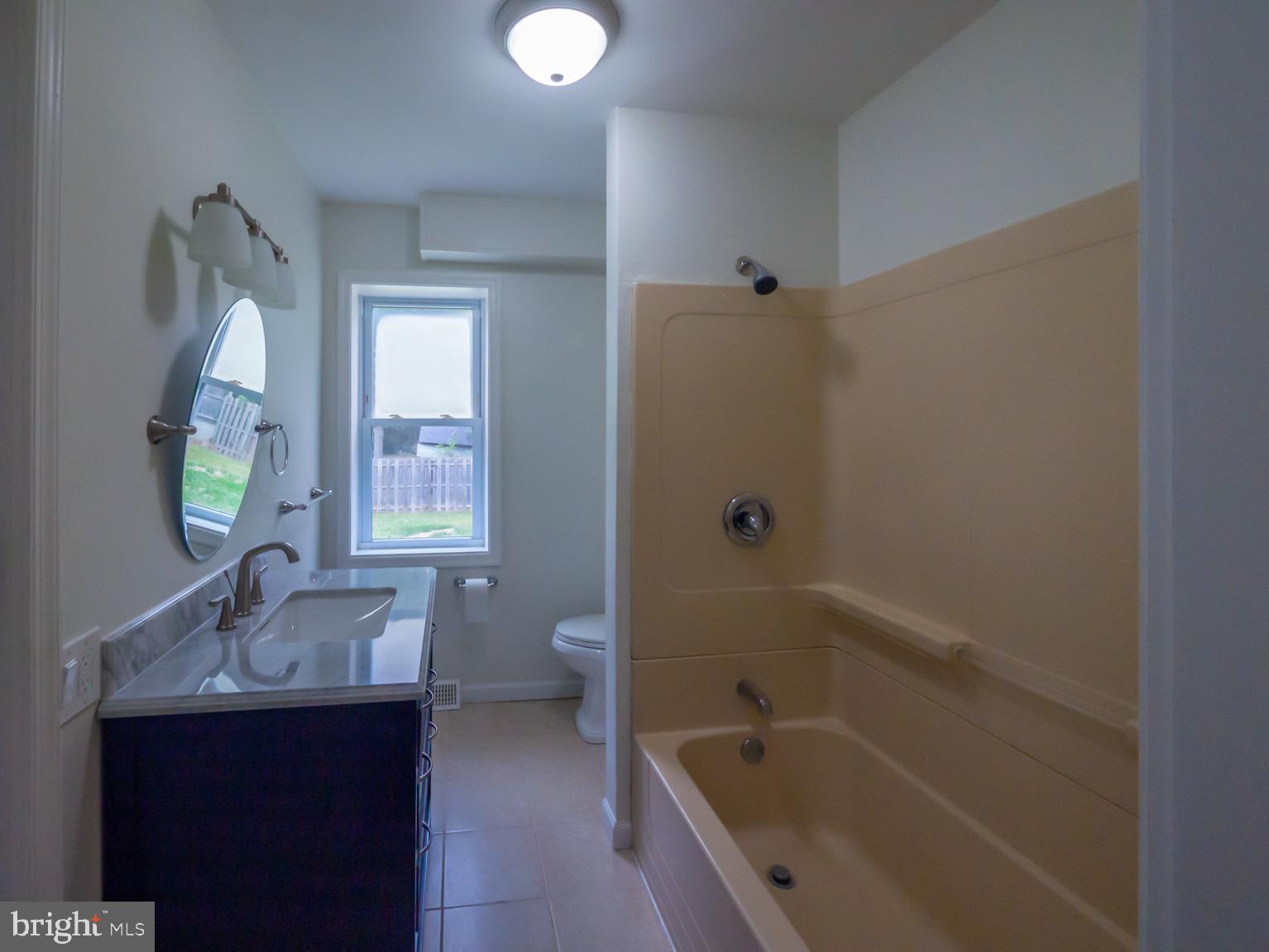 4 Princeton Road Pennsville, NJ 08070 - Photo 22 of 56 1st-floor bath
