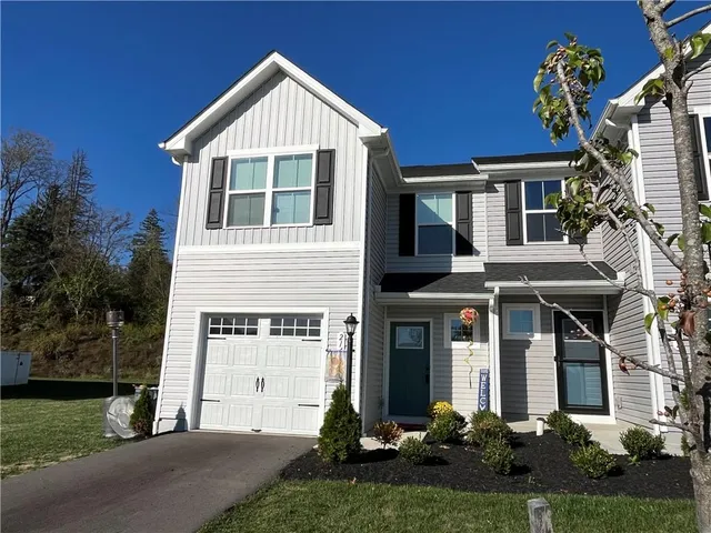 $2,000 | 214 Smith Lane, Beaver Falls, PA 15010