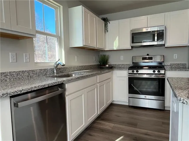 $2,000 | 214 Smith Lane, Beaver Falls, PA 15010