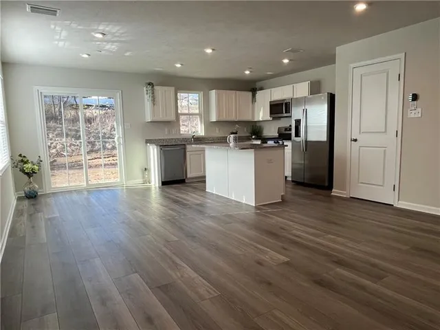 $2,000 | 214 Smith Lane, Beaver Falls, PA 15010