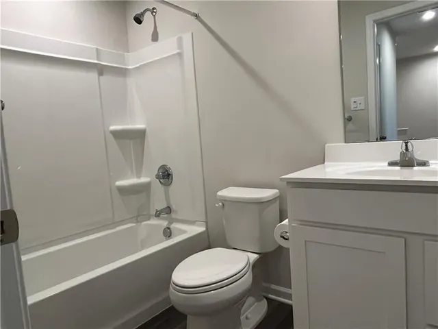 $2,000 | 214 Smith Lane, Beaver Falls, PA 15010