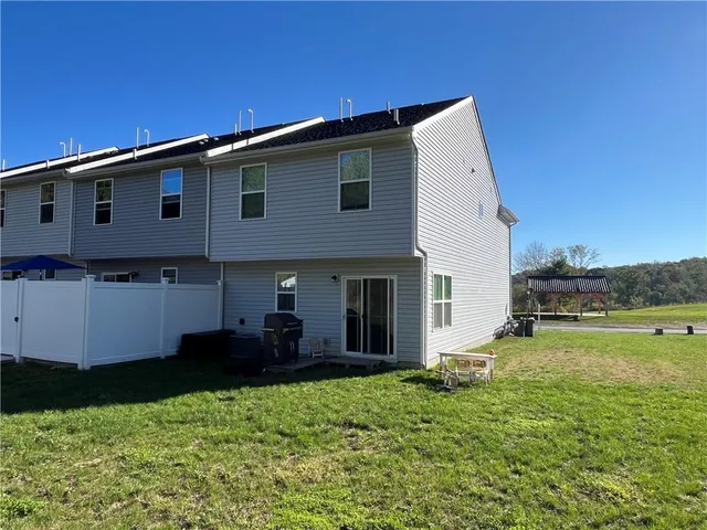 $2,000 | 214 Smith Lane, Beaver Falls, PA 15010