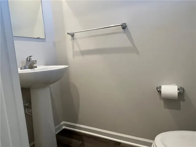 $2,000 | 214 Smith Lane, Beaver Falls, PA 15010