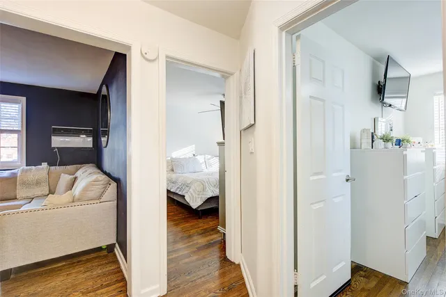 a en suite bathroom with a sink and mirror