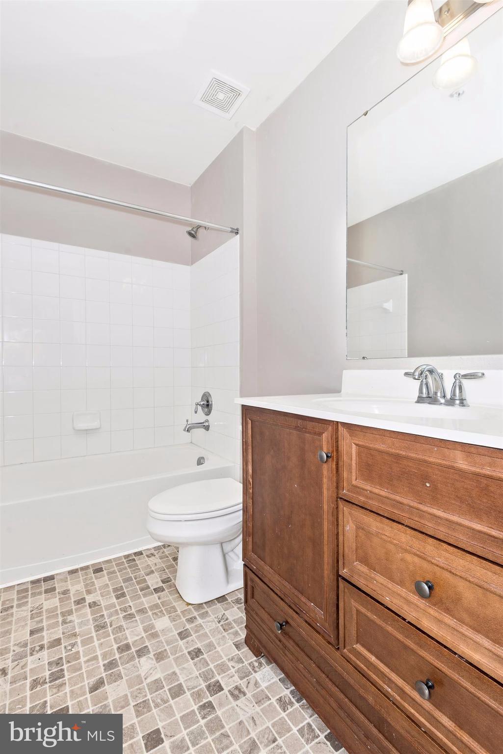 2113 Artillery Road Frederick, MD 21702 - Photo 22 of 30 Bath