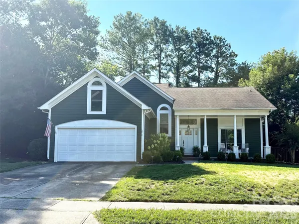 $529,900 | 12210 Landing Green Drive, Charlotte, NC 28277
