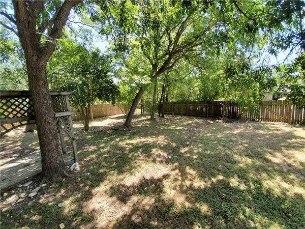 $2,300 | 502 Dewberry Drive, Cedar Park, TX 78613