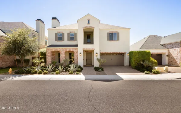 $1,400,000 | 625 West Echo Lane, Phoenix, AZ 85021