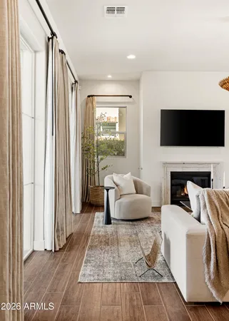 $1,400,000 | 625 West Echo Lane, Phoenix, AZ 85021