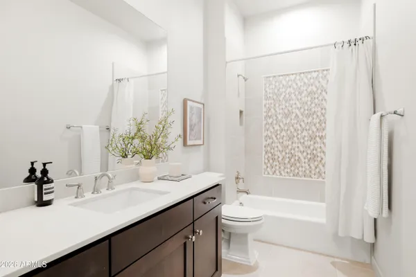 $1,400,000 | 625 West Echo Lane, Phoenix, AZ 85021