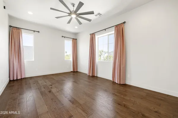 $1,400,000 | 625 West Echo Lane, Phoenix, AZ 85021