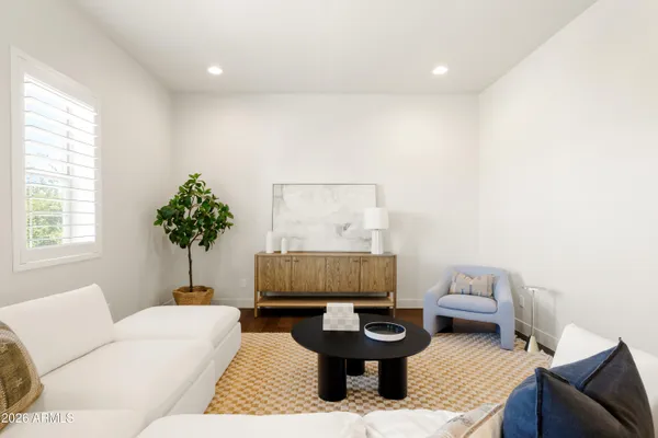 $1,400,000 | 625 West Echo Lane, Phoenix, AZ 85021