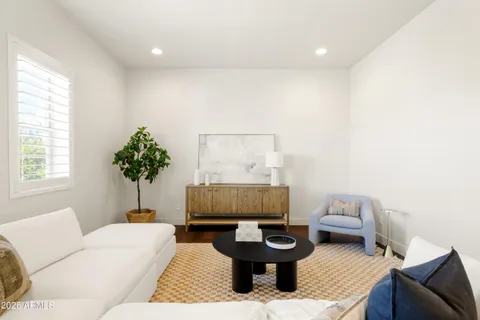 $1,400,000 | 625 West Echo Lane, Phoenix, AZ 85021