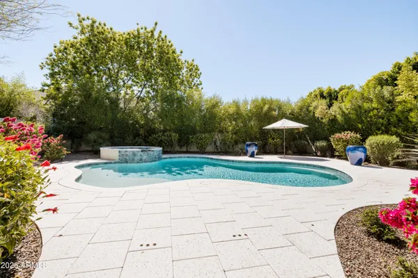 $1,400,000 | 625 West Echo Lane, Phoenix, AZ 85021