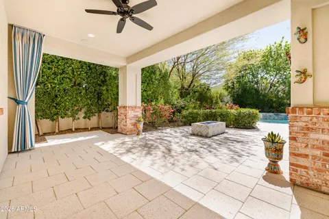 $1,400,000 | 625 West Echo Lane, Phoenix, AZ 85021