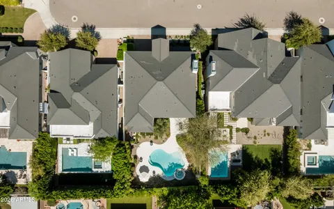 $1,400,000 | 625 West Echo Lane, Phoenix, AZ 85021