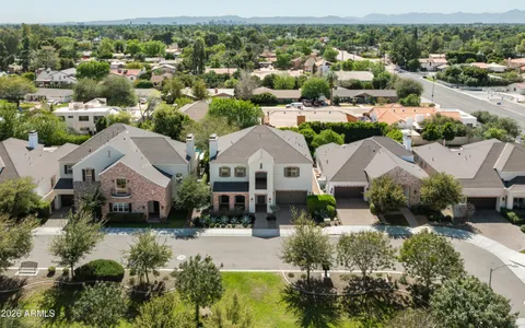 $1,400,000 | 625 West Echo Lane, Phoenix, AZ 85021