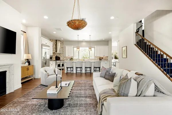 $1,400,000 | 625 West Echo Lane, Phoenix, AZ 85021