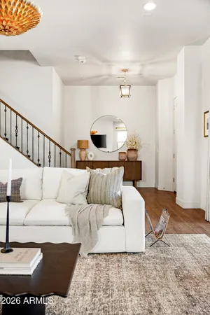 $1,400,000 | 625 West Echo Lane, Phoenix, AZ 85021