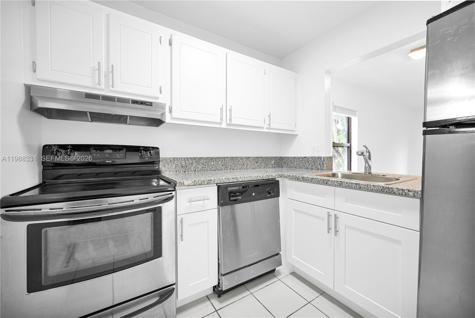 7550 Stirling Road, Unit V111 Davie, FL 33024 - Photo 24 of 27