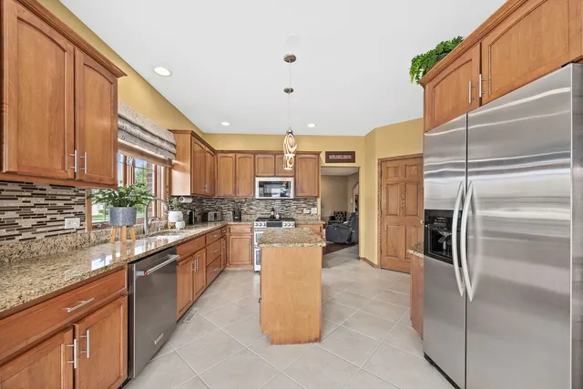 $634,900 | 22374 Woodland Lane, Frankfort, IL 60423